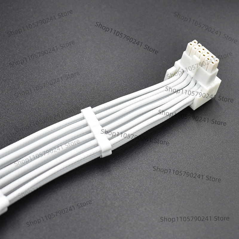 ホワイト 16AWG ブレイドパターンケーブル Corsai - Dual 8Pin To 16Pin 12Vhpwr Cable のレビューと価格